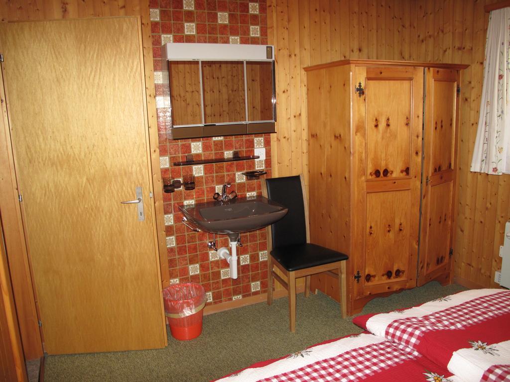 Haus Sandra Fiesch Luaran gambar